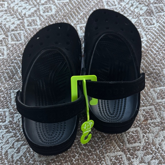 Women’s Soft Velvet Black Crocs - Picture 5 of 9